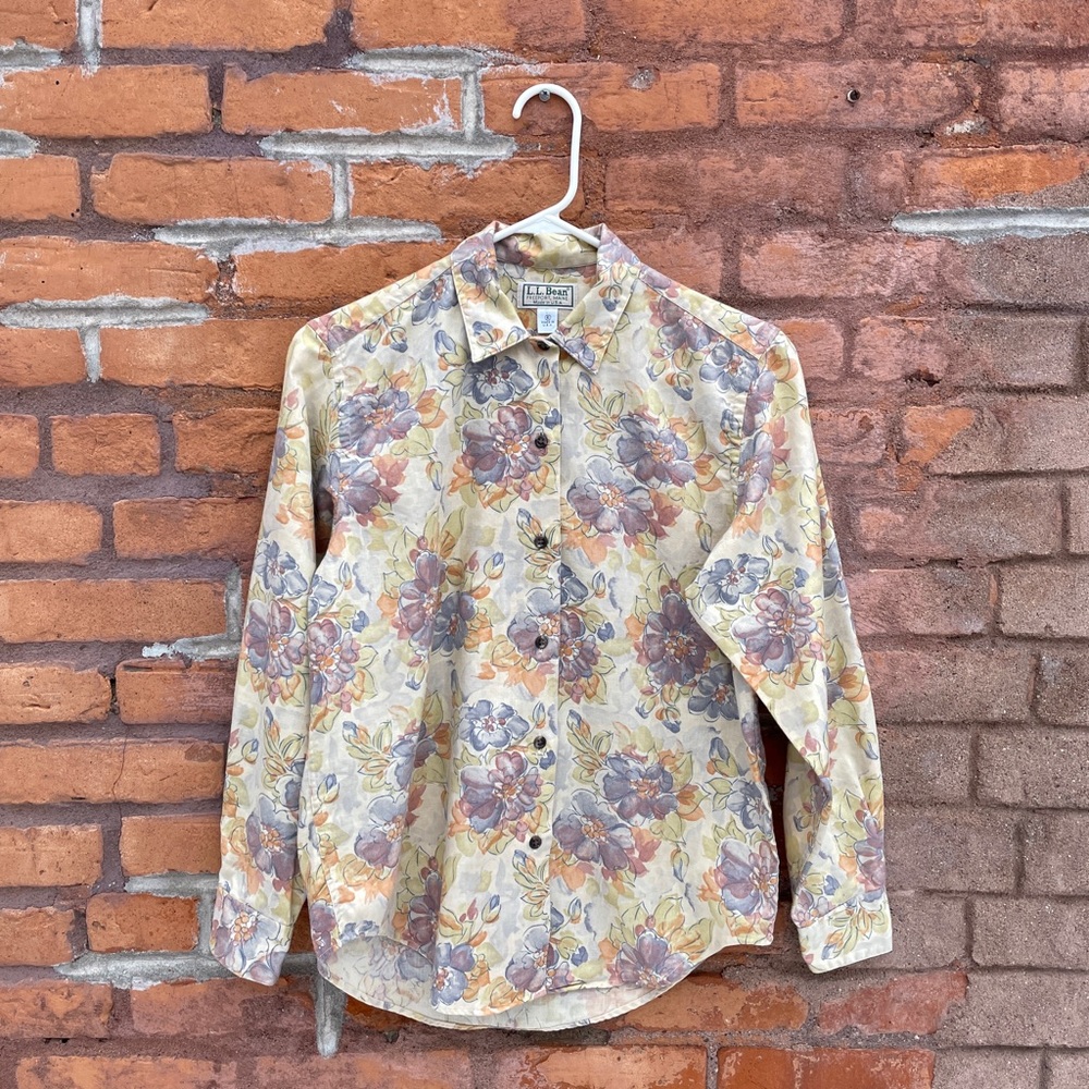 L.L. Bean Vintage 1990s Watercolor Floral Button Up Grannycore Shirt